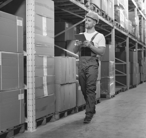 Fabrikalarda Yazılım Çözümleri: Depo, Stok, İnsan Kaynakları ve Üretim İçin Mobil & Web Araçları